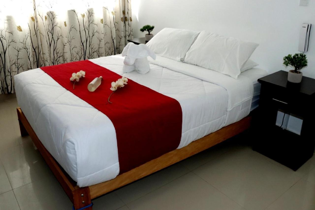 Hotel Lucero Paracas Exteriör bild